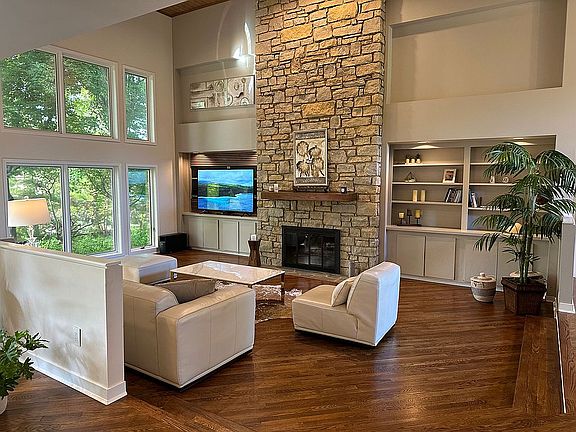4th image of 3695 Carpenters Creek Dr