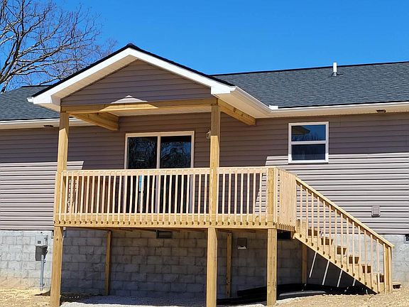 3rd image of 1139 Sparta Dr