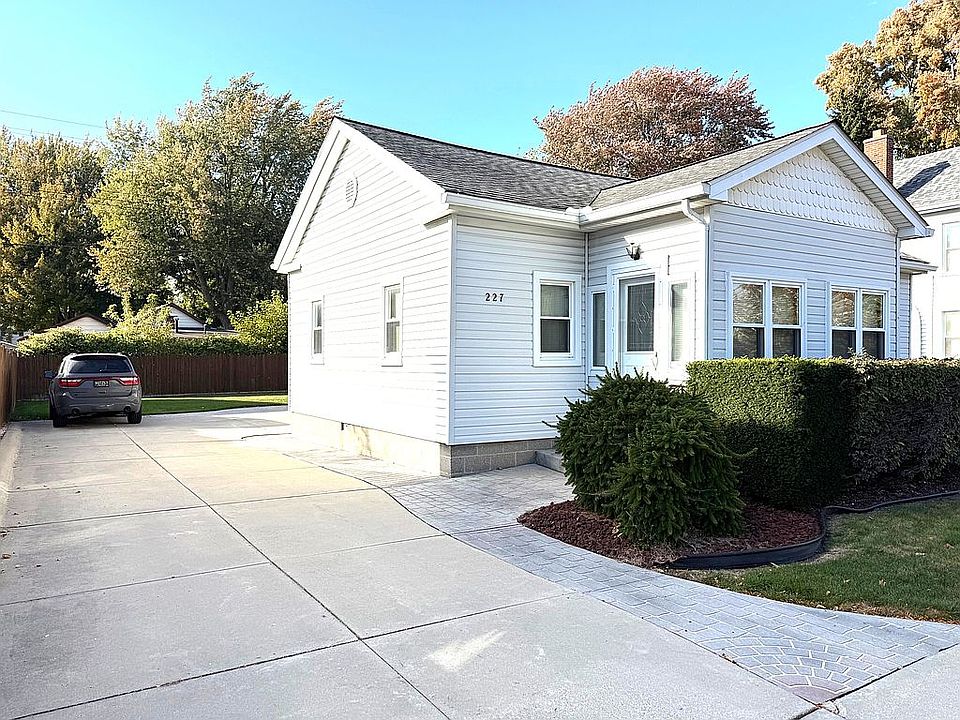 1st image of 227 N Main St