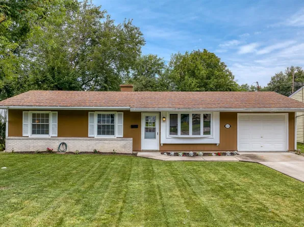 2121 Fallen Timber Dr, Sandusky, OH 44870