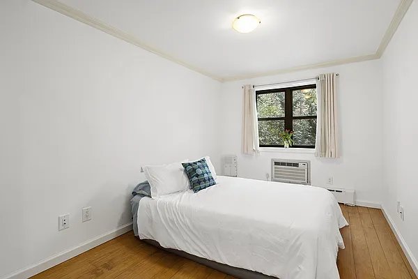 Rented by Compass | media 9