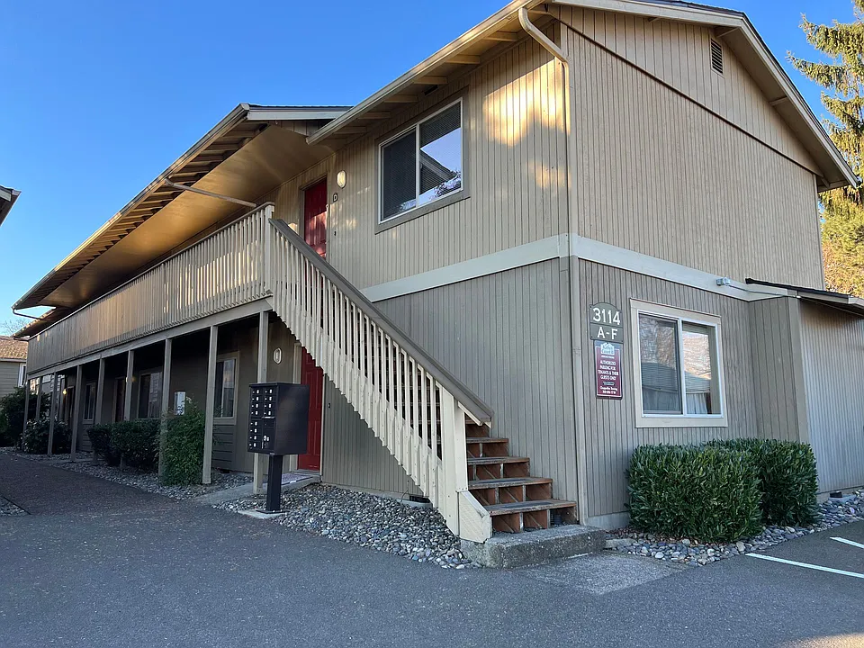 3110 NE 66th Ave