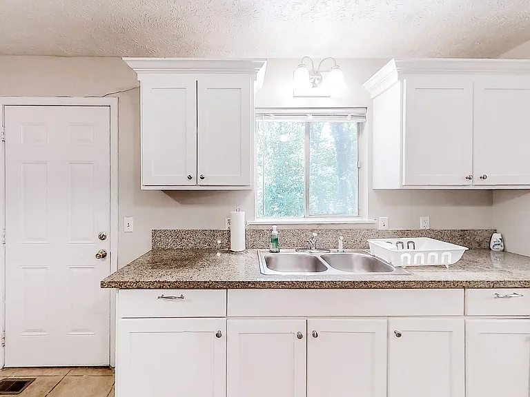Heron Dr — Photo 9