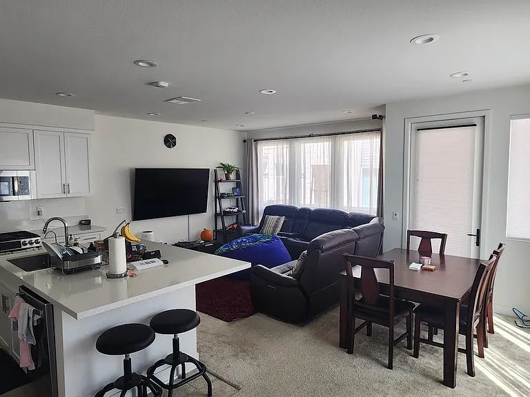 10901 Lotta Ct — Photo 4