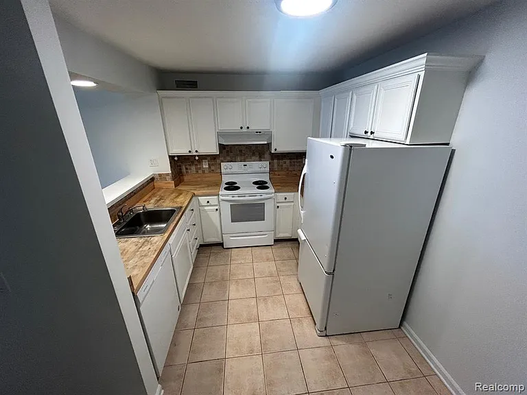 924 Chestnut Hill Dr #A — Photo 10