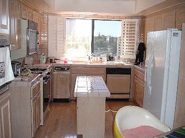 2nd image of 5325 Lindley Ave Unit 307