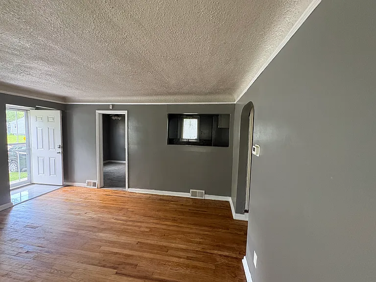14359 Minock St — Photo 4