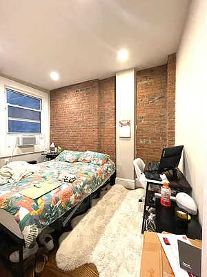 Rented by Douglas Elliman | media 7