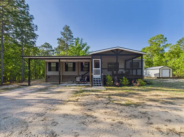 1439 Robinson Town Rd, Cassatt, SC 29032