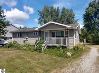 635 E Michigan Ave, Au Gres, MI 48703