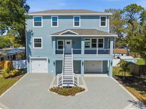 132 Pennsylvania Ave, Palm Harbor, FL 34683