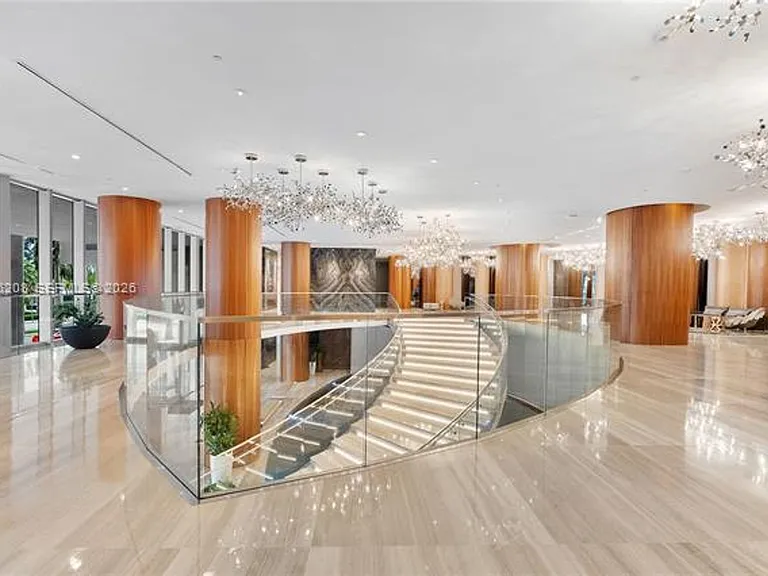 488 NE 18th St #1805 — Photo 20
