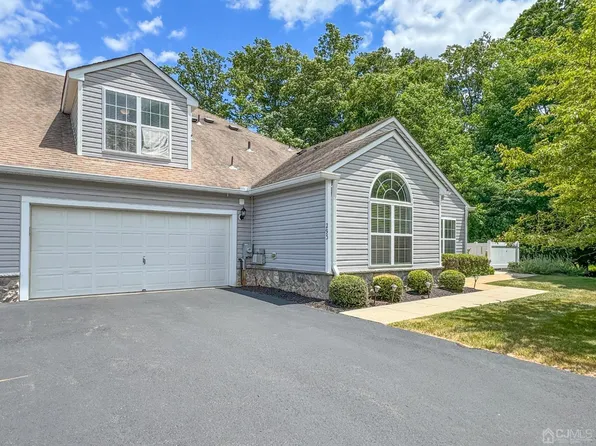 293 Federal Point Blvd, Lawrence Township, NJ 08648