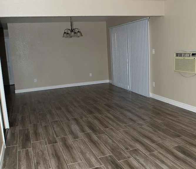 5945 Brush Creek Dr — Photo 9