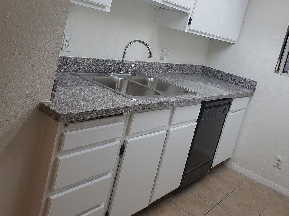 2nd image of 10523 Floralita Ave APT 105B