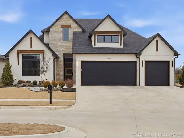 12011 S Vandalia Ave E, Tulsa, OK 74137