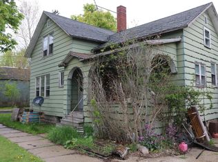 1001 Kosciusko St, Manistee, MI 49660