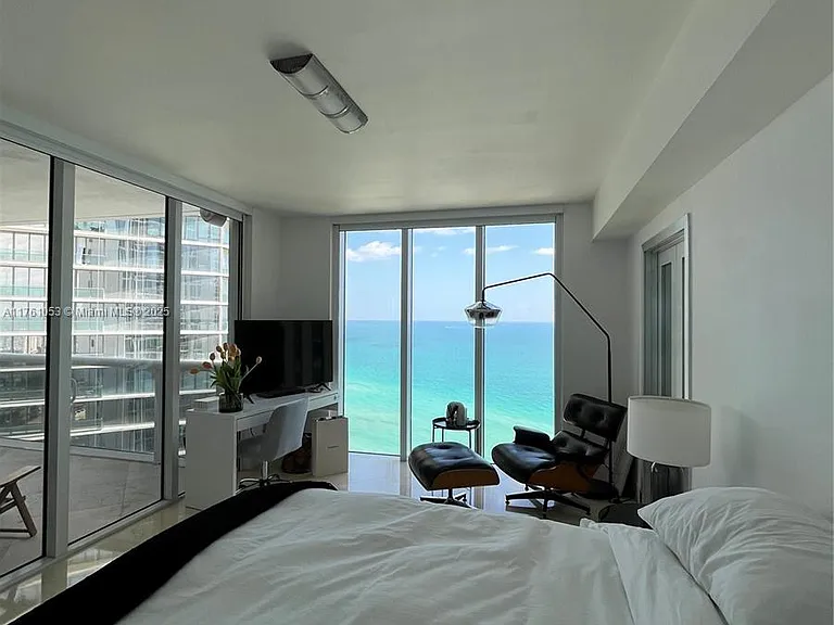 18911 Collins Ave #2607 — Photo 27
