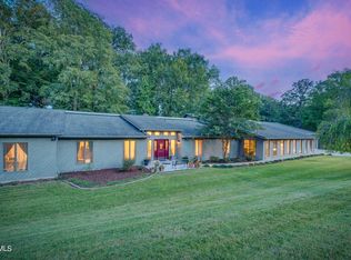 405 Old Castle Rd, Kingsport, TN 37660