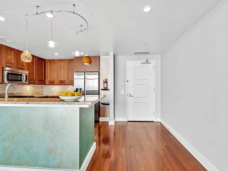 8100 River Rd #817 — Photo 14