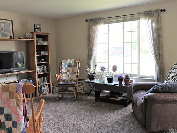 3rd image of 3421 Village Green Dr
