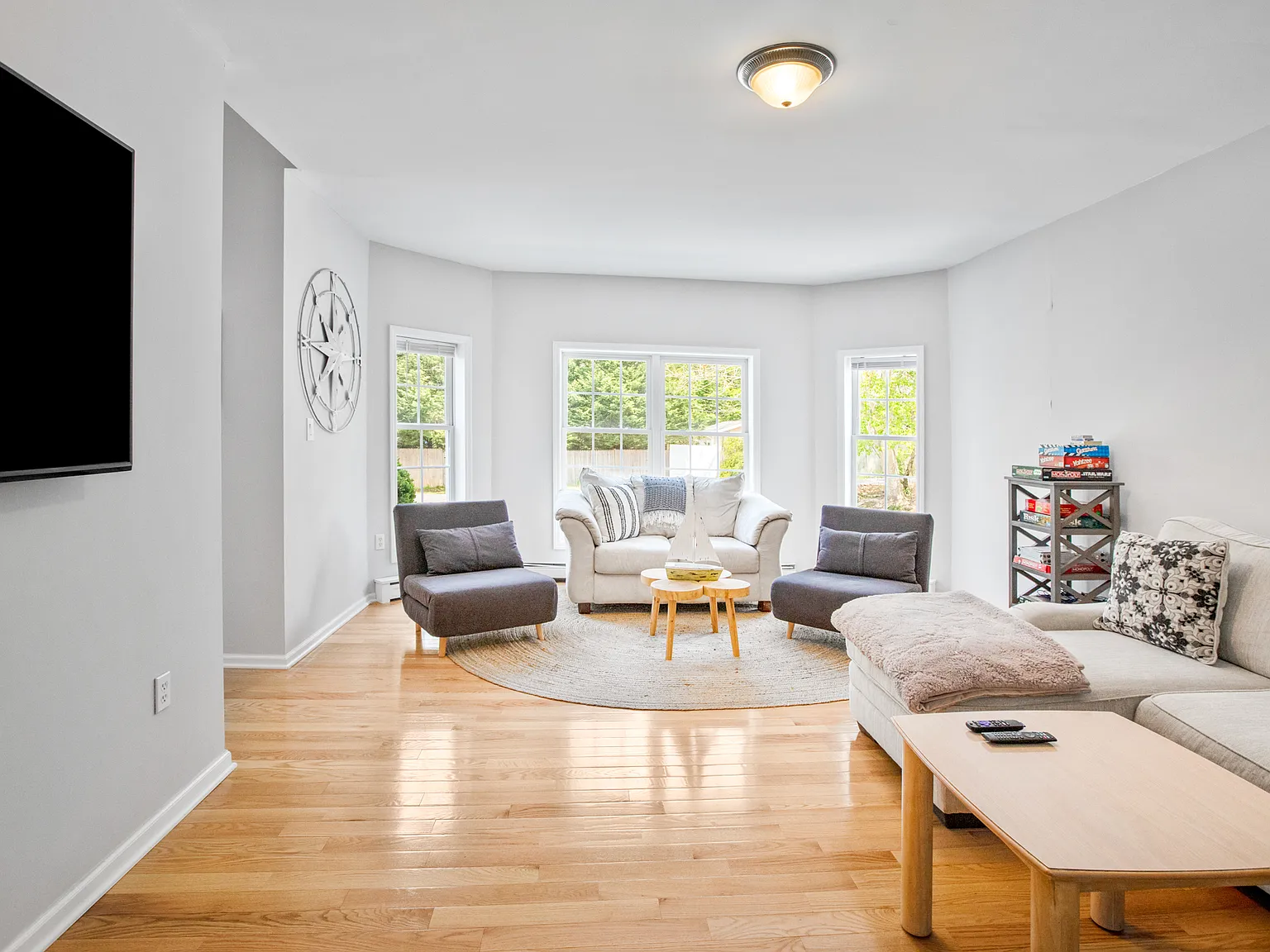 Newly Renovated East Hampton Fringe Summer Rental! — Photo 3