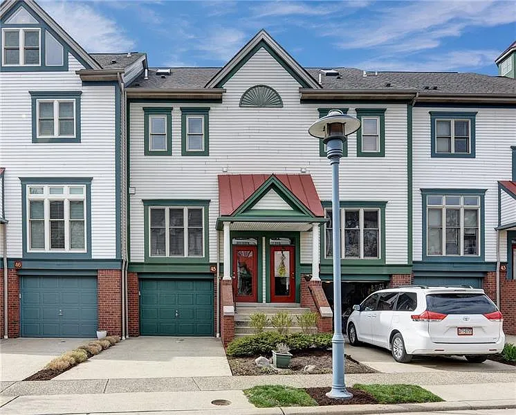 45 Waterfront Dr photo 1