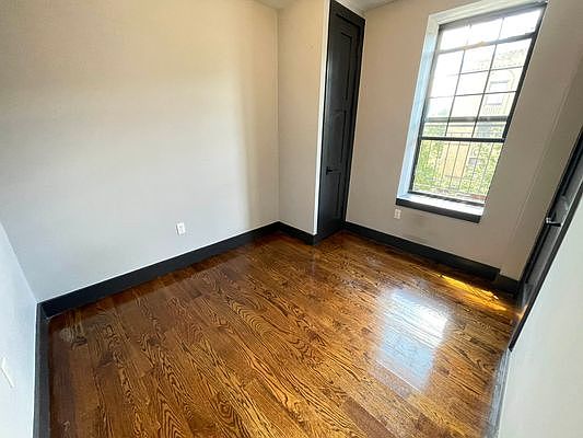 5th image of 702 Rogers Ave #3C