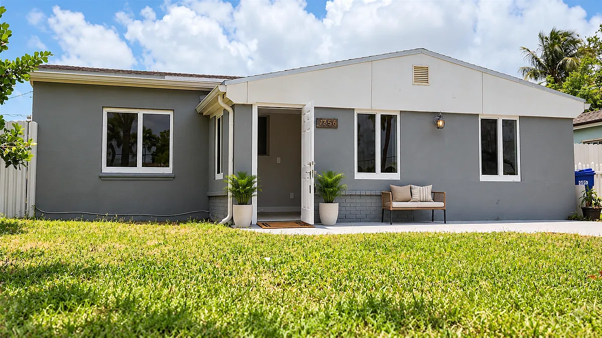 3 bed, 2.0 bath, 1128 sqft, $3,400 — Photo 1