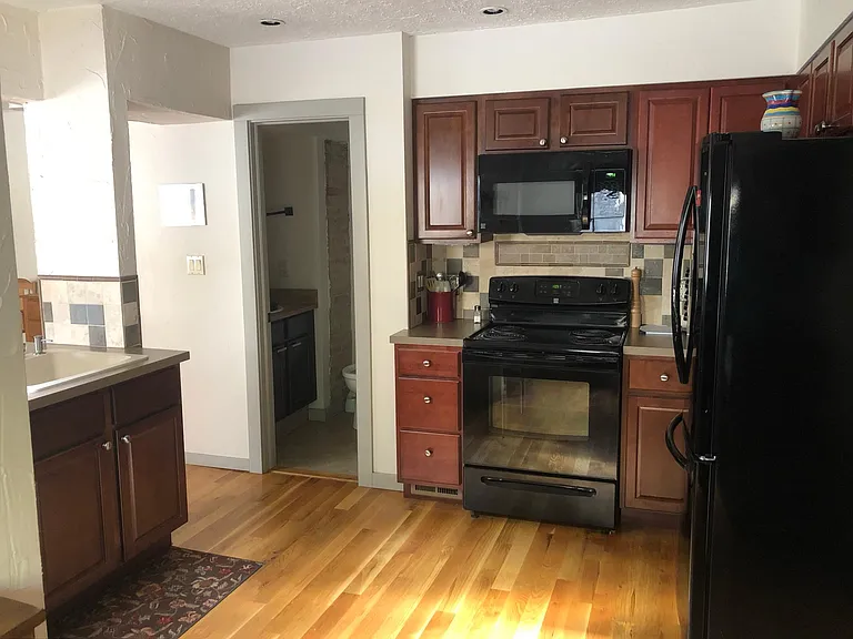 344 Gunnison Ave — Photo 8