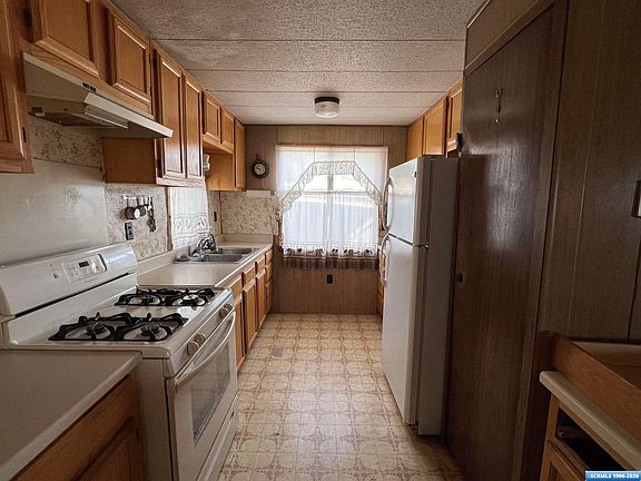 2nd image of 315 E Mobile Dr