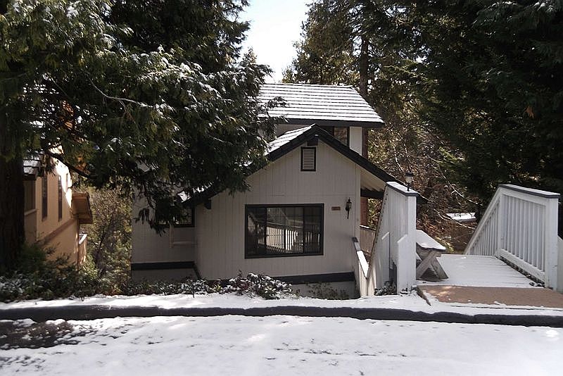 1st image of 40511 Big Pine Trl