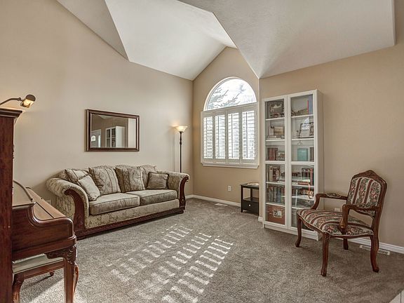 4th image of 4748 W Travis Cir