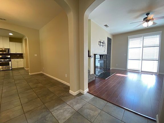 2nd image of 98 Talmont Cir