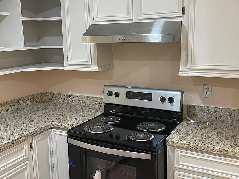 2415 Pheasant Dr — Photo 9