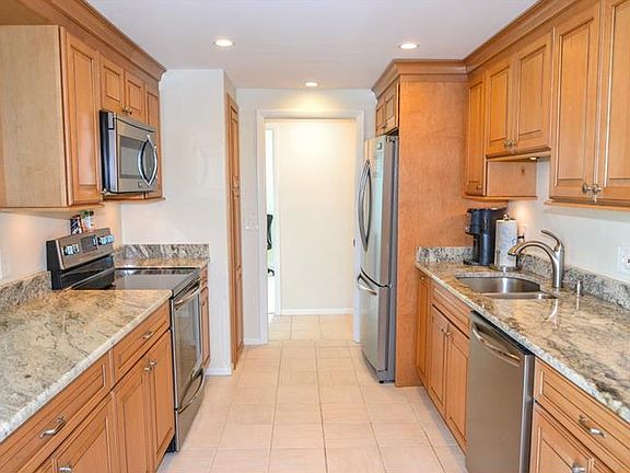 3rd image of 7600 Sun Island Dr S #Penthouse 802