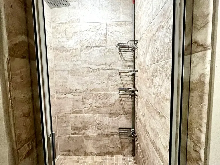 311 Milton St #3 — Photo 15