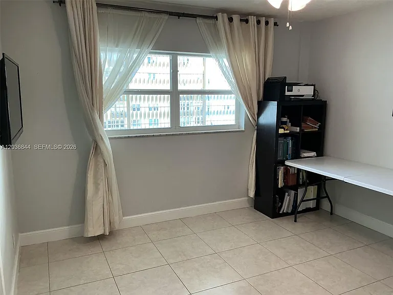 400 Golden Isles Dr #55 — Photo 25