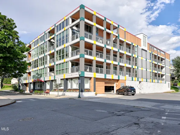 128 Henry Street #405, Saratoga Springs, NY 12866