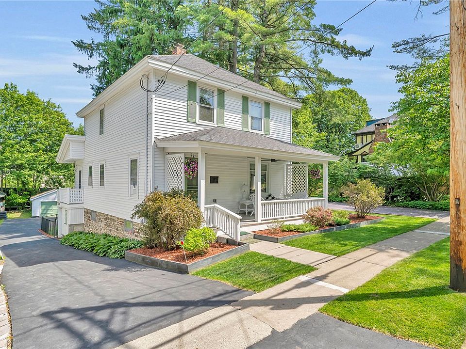 1st image of 21 Pine Blvd