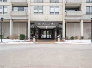 1 Lakeshore Blvd, Cleveland, OH 44108