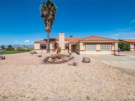 3rd image of 7837 E Larkspur Drive