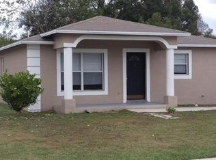 610 Wiggins Ct, Plant City, FL 33563