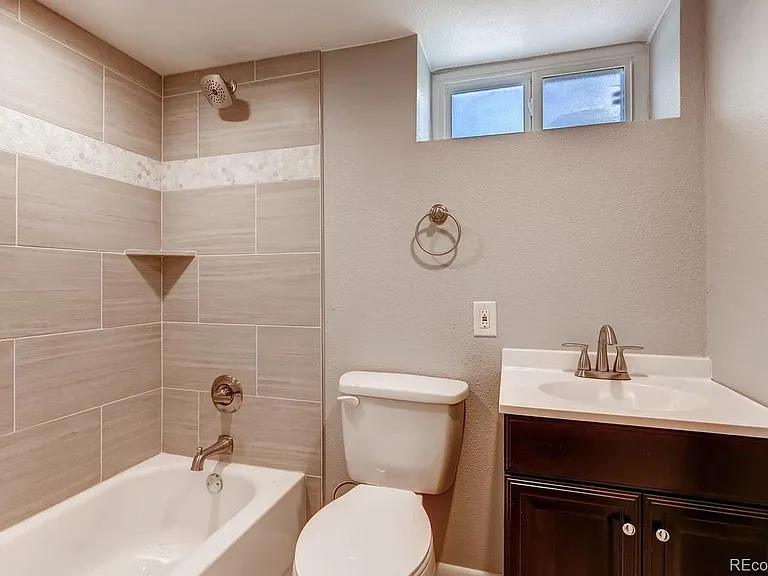 3541 N Saint Paul St — Photo 19