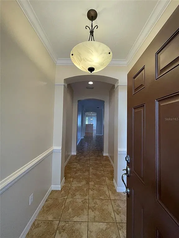 3 bed, 2.5 bath, 2230 sqft, $2,800 — Photo 3