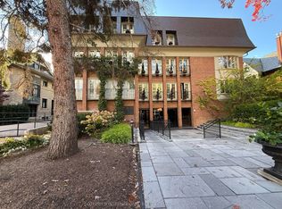 8 Hawthorn Ave #202, Toronto, ON M4W2Z2