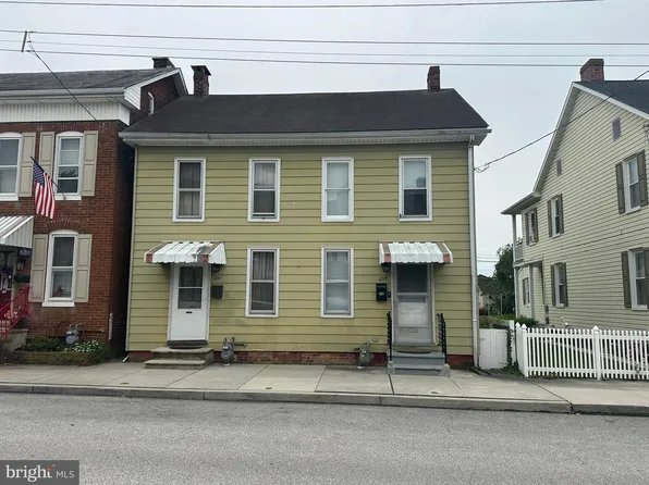 229 Locust St, Hanover, PA 17331