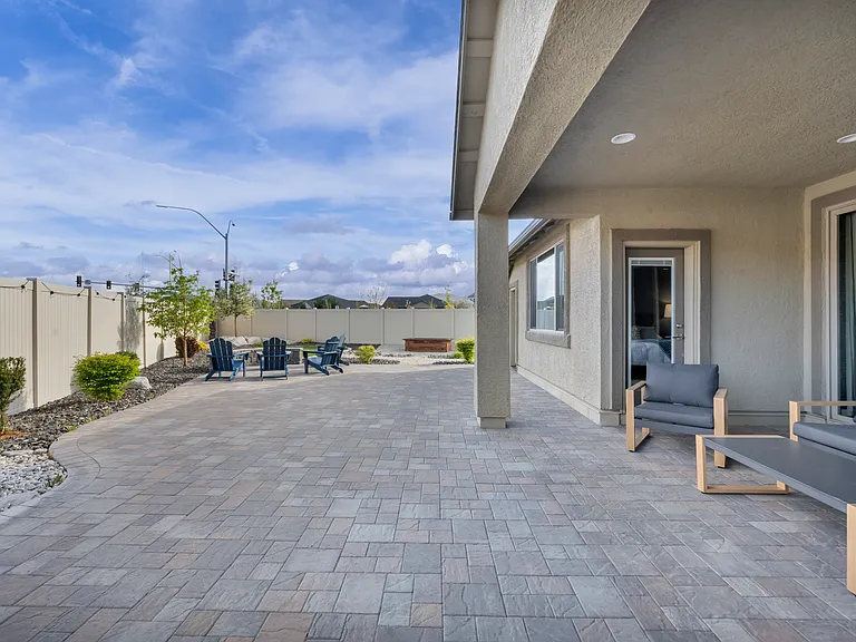 518 Riverbed Cir — Photo 50