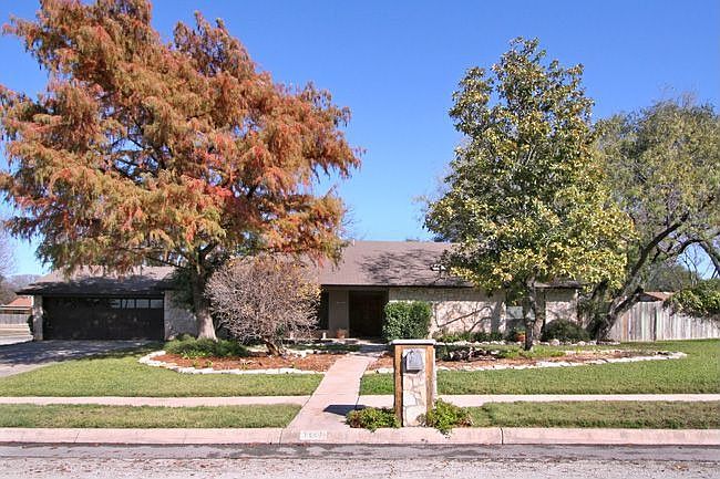 1st image of 1407 Plumeria St