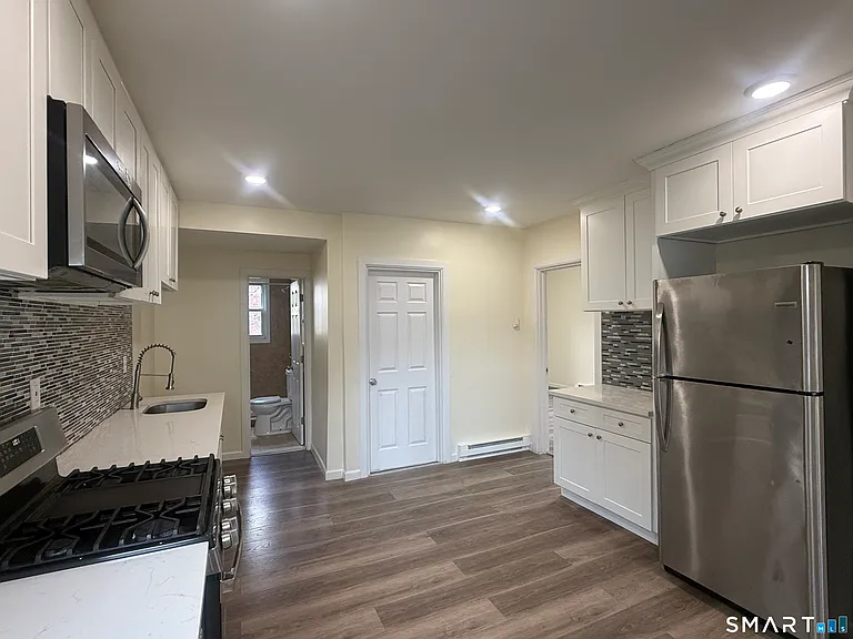 60 Pardee St — Photo 2
